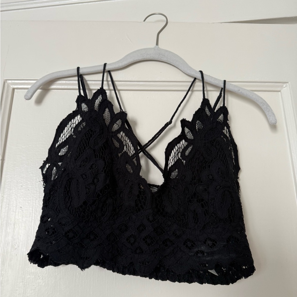 Chic Black Lace Cami Top